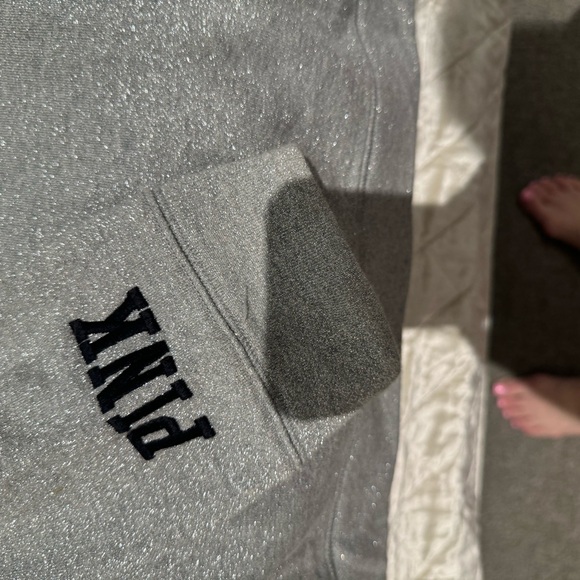 PINK sweatshirt with gold sequins - Picture 3 of 5